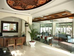 Hotel The Royal Residency 3*